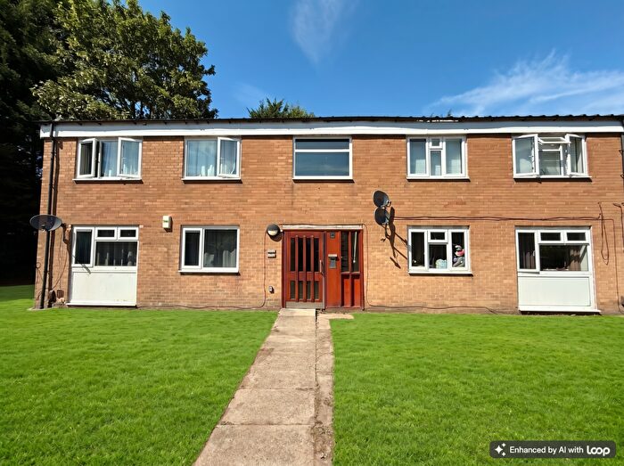 1 Bedroom Flat For Sale In Lakefield Close, Hall Green, B28
