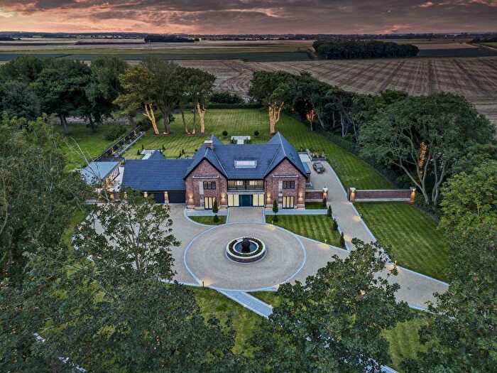 6 Bedroom Detached House For Sale In Moss Lane, Churchtown, Southport, PR9