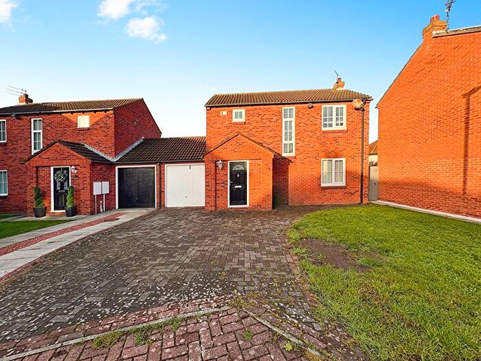 3 Bedroom Link Detached House For Sale In Haven Court, Blyth, NE24