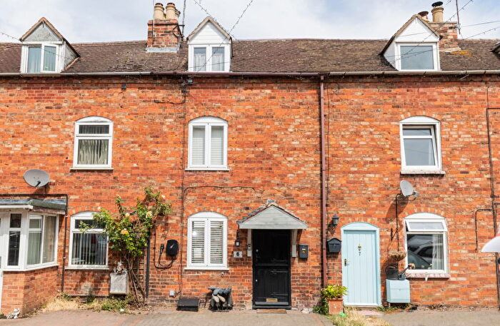 2 Bedroom Terraced House For Sale In Jeynes Row, Tewkesbury, GL20