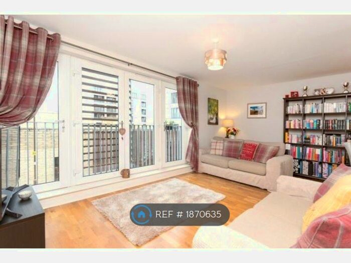 2 Bedroom Flat To Rent In Kimmerghame Drive, Edinburgh, EH4