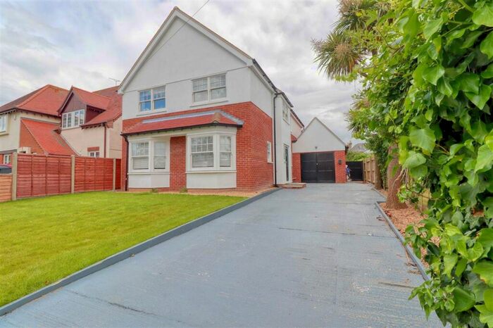 5 Bedroom Detached House For Sale In Upper Third Avenue, Frinton On Sea, CO13