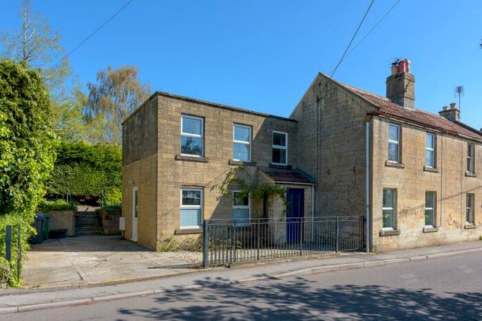 4 Bedroom Semi-Detached House For Sale In Lower Westwood, BA15