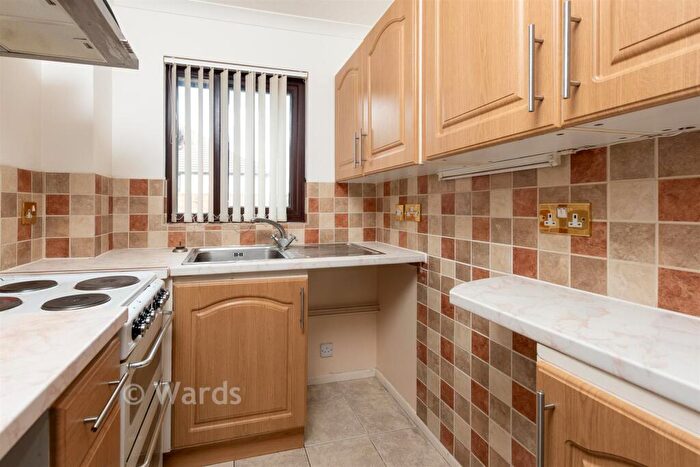 Studio For Sale In Haig Gardens, Gravesend, Kent, DA12