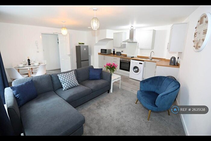 2 Bedroom Maisonette To Rent In Thomas Tucker Building, Exmouth, EX8