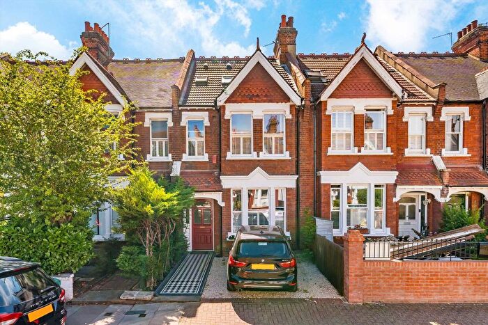 5 Bedroom Property For Sale In Penwortham Road, London, SW16