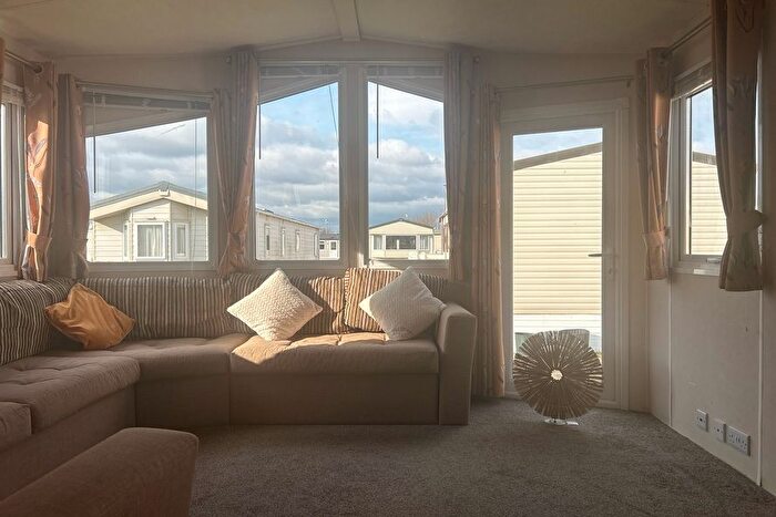 3 Bedroom Park Home For Sale In Breydon Waters, Butt Lane, Burgh Castle, Great Yarmouth, NR31