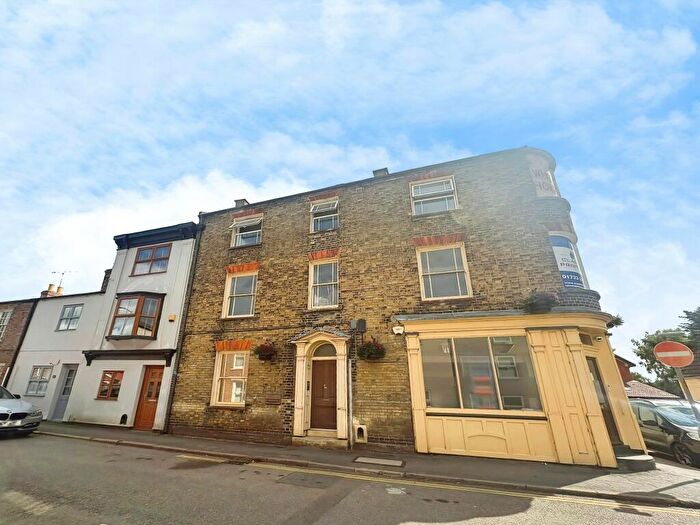 1 Bedroom Flat To Rent In South Street, Crowland, PE6