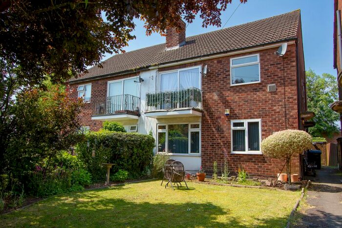 2 Bedroom Maisonette To Rent In Stonehouse Lane, Willenhall, Coventry, CV3