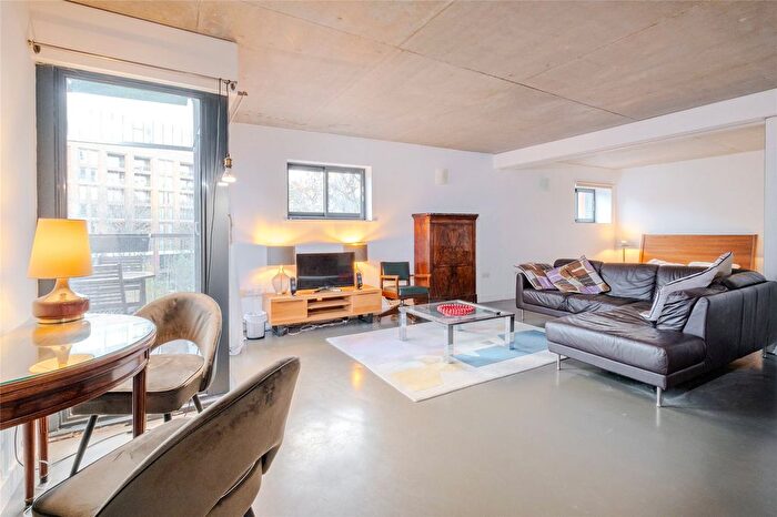 1 Bedroom Flat To Rent In Great Suffolk Street, London, SE1