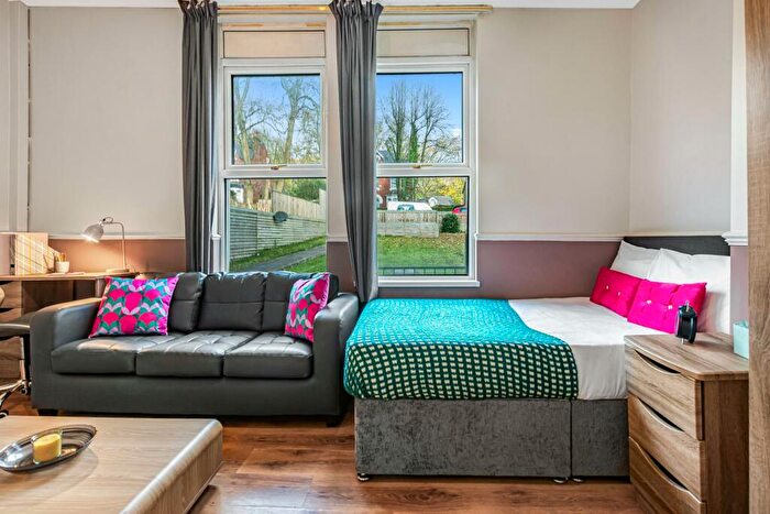 1 Bedroom Flat To Rent In Vinery Road, Leeds, LS4
