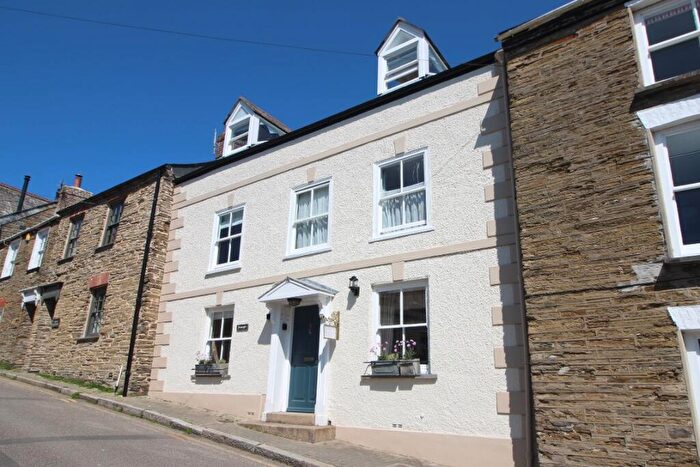 5 Bedroom Detached Bungalow For Sale In Cross Street, Padstow, Cornwall, PL28