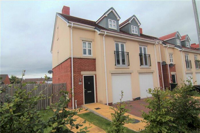 3 Bedroom Semi-Detached House To Rent In Aidan Gardens, Belmont, Durham, DH1