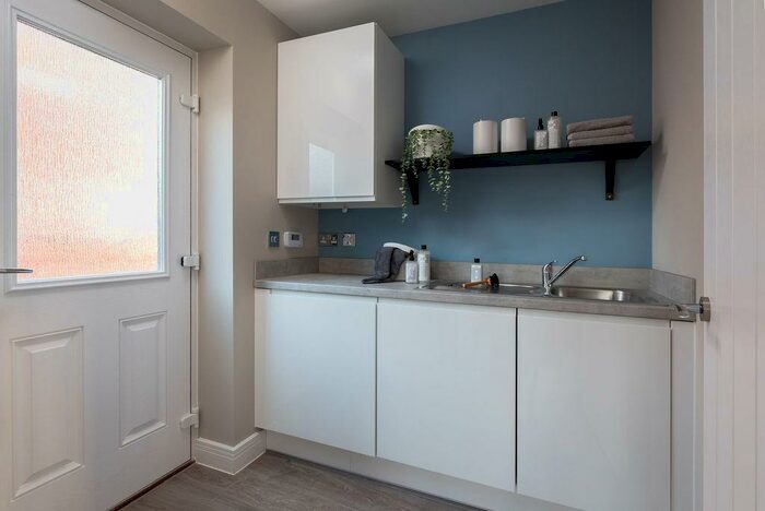 4 Bedroom Detached House For Sale In Plot Fishponds Way, IP14