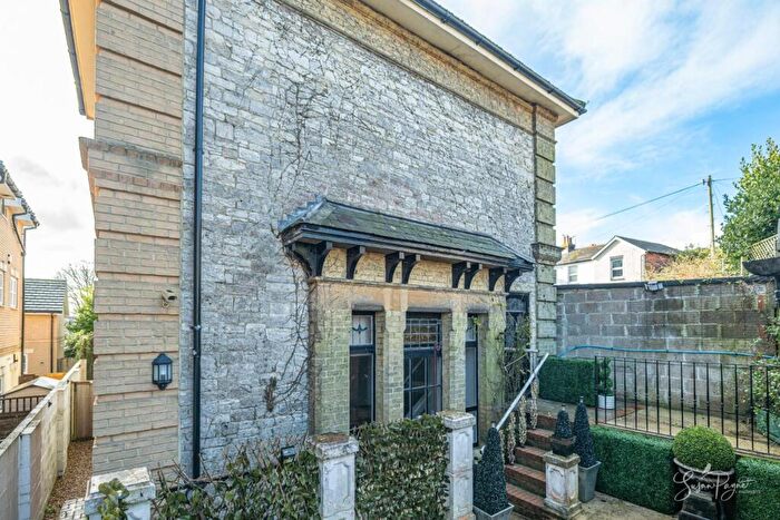 2 Bedroom Town House For Sale In , Park Road, Ryde, PO33