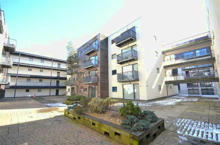 2 Bedroom Apartment To Rent In Advent /, Isaac Way, Manchester, M4