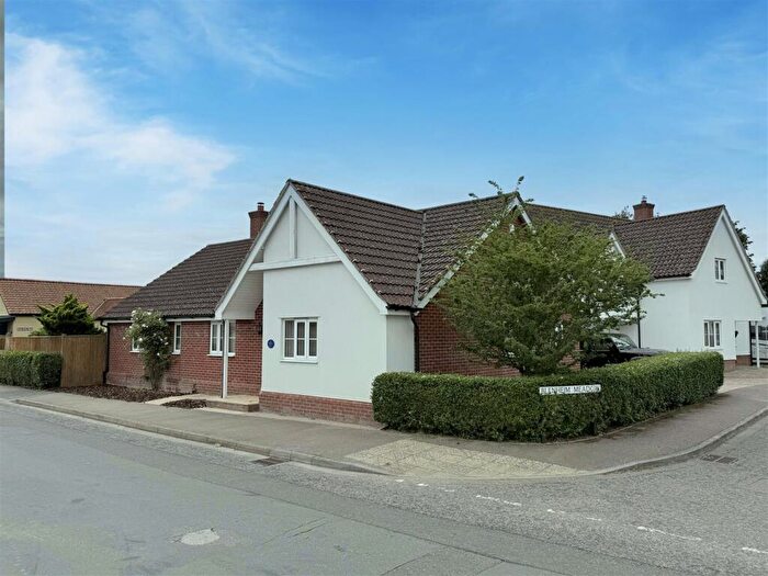 3 Bedroom Detached Bungalow For Sale In Blenheim Meadow, Nedging Tye, IP7