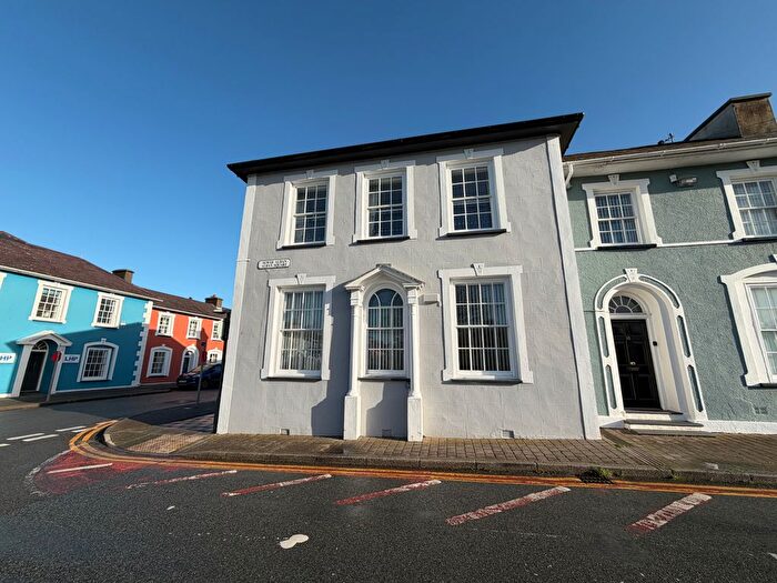 2 Bedroom Flat To Rent In Hen Banc, Aberaeron, SA46