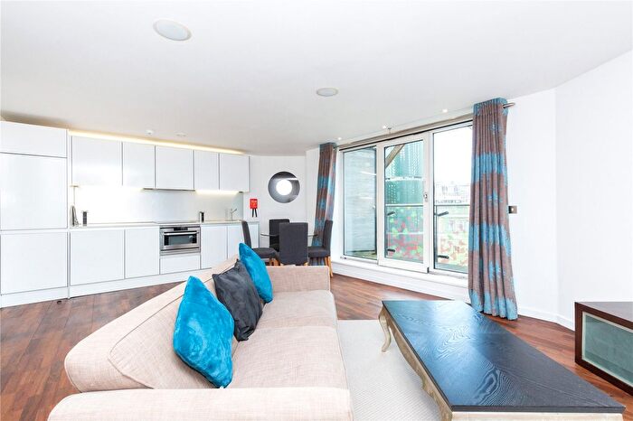1 Bedroom Flat To Rent In Islington On The Green, A Islington Green, Angel, Islington, N1