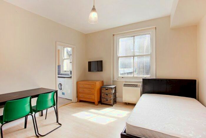 Studio To Rent In Collingham Place, London, SW5