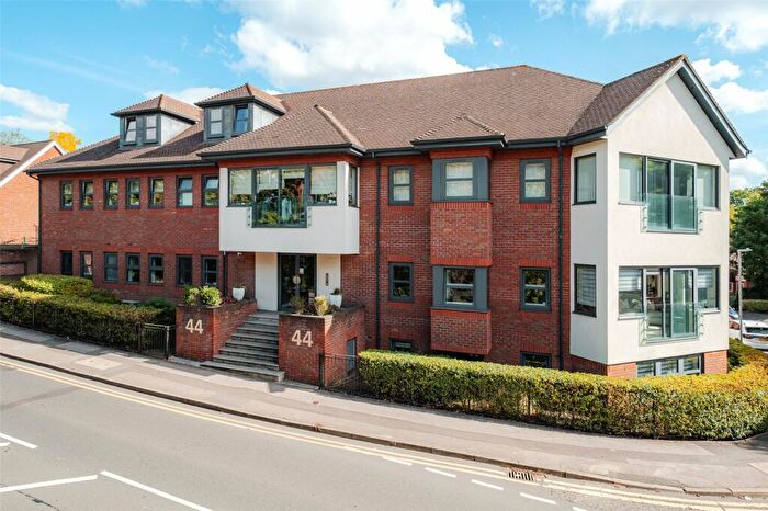 2 Bedroom Apartment To Rent In Finchampstead Road, Wokingham, Berkshire, RG40