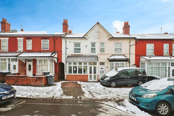 3 Bedroom Terraced House For Sale In Kenelm Road, Birmingham, West Midlands, B10