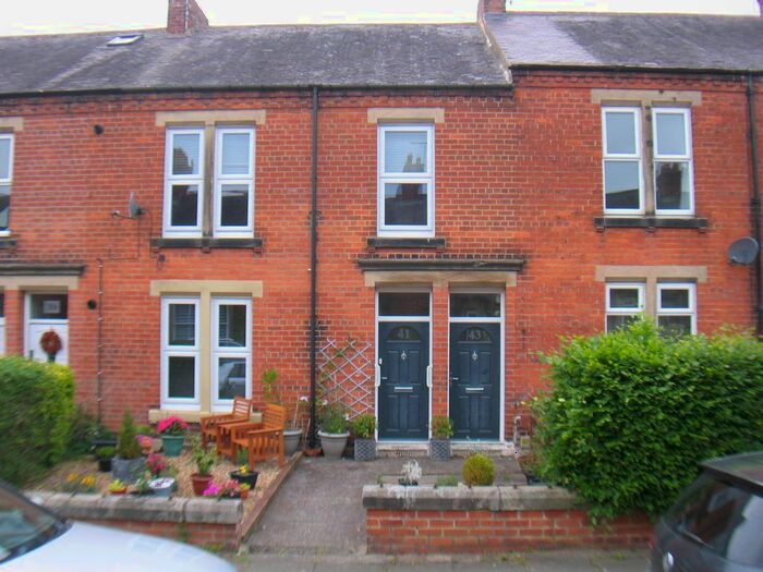2 Bedroom Flat To Rent In Olympia Gardens, Morpeth, NE61