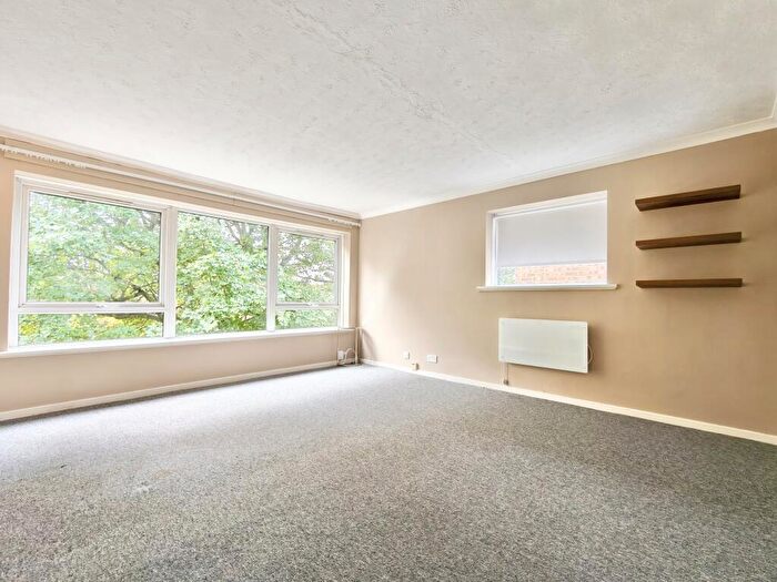 2 Bedroom Flat To Rent In South Grove, Erdington, B23