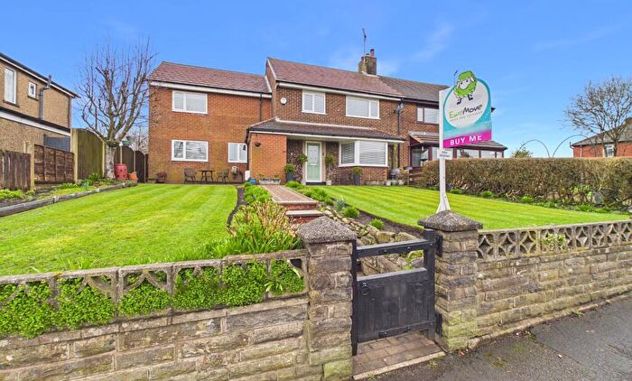 4 Bedroom Semi-Detached House For Sale In Jubilee Road Haslingden, Rossendale, Lancashire, BB4