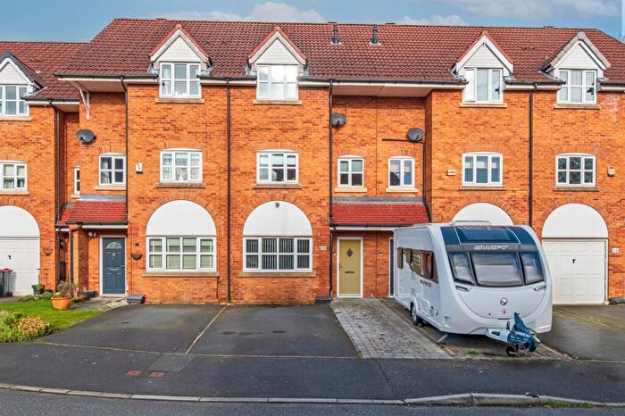 3 Bedroom Town House For Sale In Mimosa Close, Elton, CH2