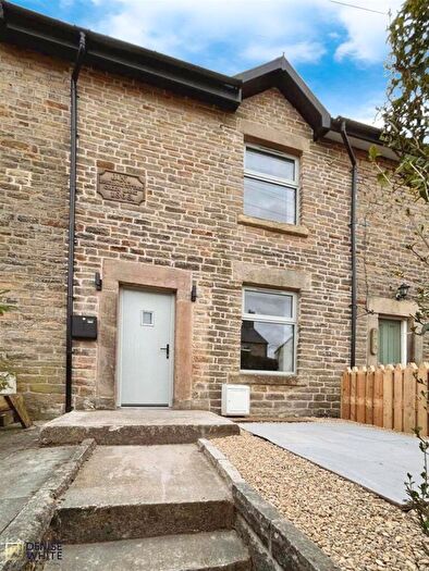 2 Bedroom Terraced House For Sale In Green Lane, Buxton, Derbyshire, SK17