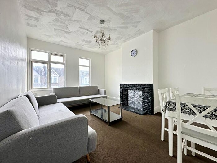 1 Bedroom Flat To Rent In Upper Wickham Lane, Welling, DA16