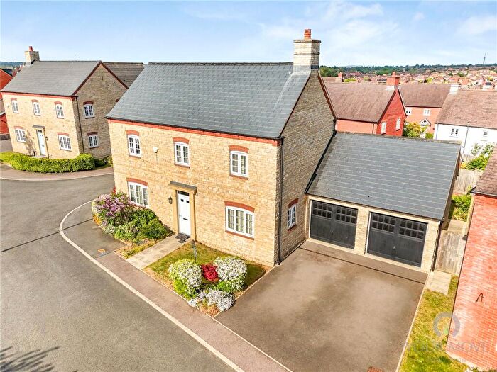 4 Bedroom Detached House For Sale In Cowslip Close, Wootton, Northampton, NN4