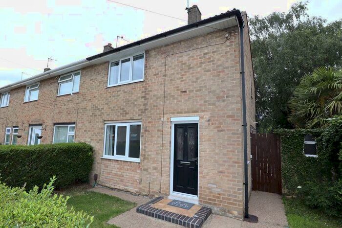2 Bedroom End Of Terrace House To Rent In Lancewood Gardens, Lincoln, LN6