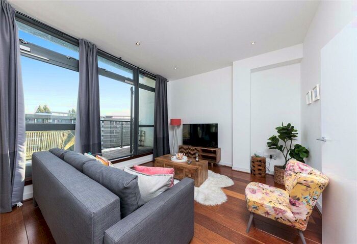 2 Bedroom Apartment To Rent In Pentonville Road, London, N1