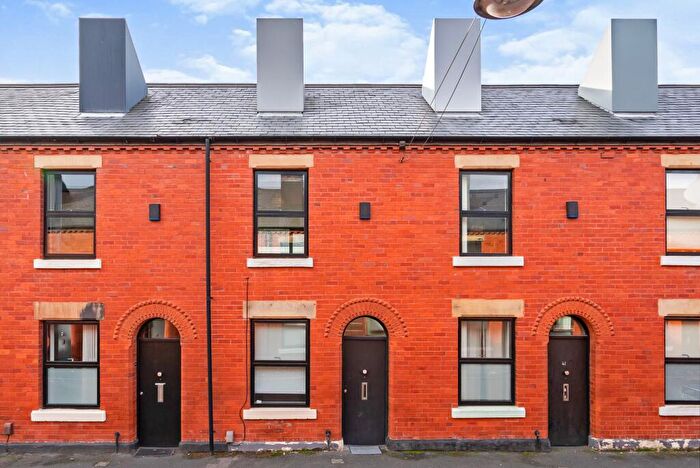 2 Bedroom Terraced House To Rent In Laburnum Street, Salford, Greater Manchester, M6