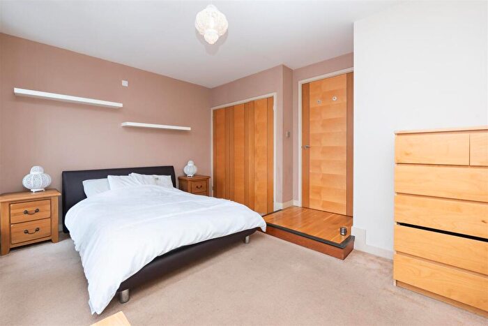 1 Bedroom Apartment For Sale In St. James Barton, Bristol, BS1