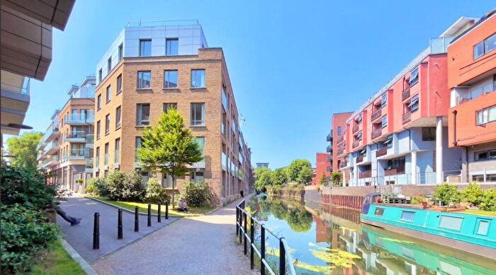 2 Bedroom Flat To Rent In Elite House, St. Annes Street, London, E14