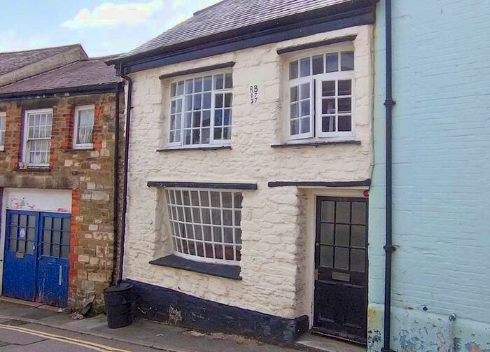 Houses for sale & to rent in TR10 8LG, College Hill, Penryn East And