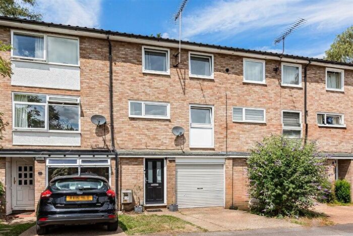 3 Bedroom Terraced House To Rent In Aplins Close, Harpenden, AL5