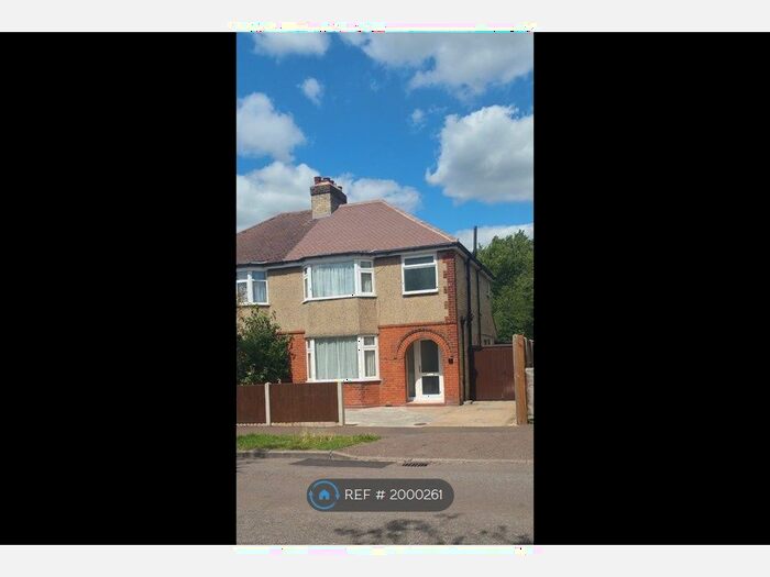 3 Bedroom Semi-Detached House To Rent In Cambridge, Cambridge, CB1