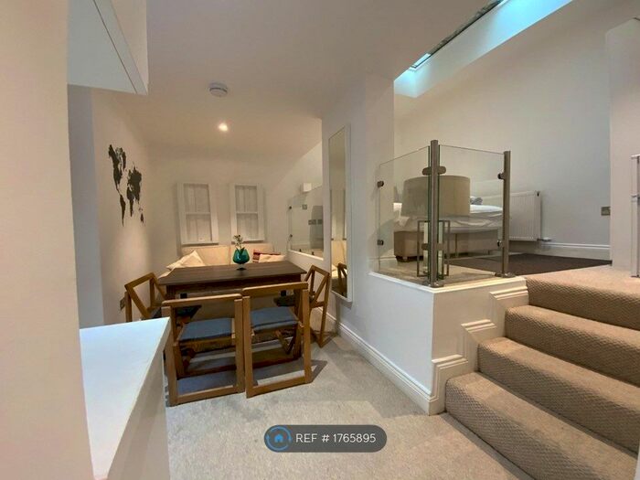 Studio To Rent In , London, WC1H