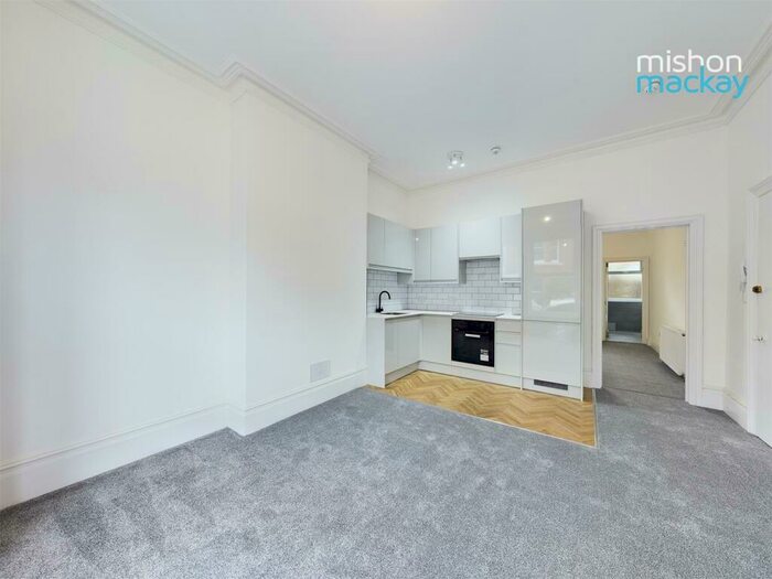 1 Bedroom Flat To Rent In Granville Road, Hove, BN3