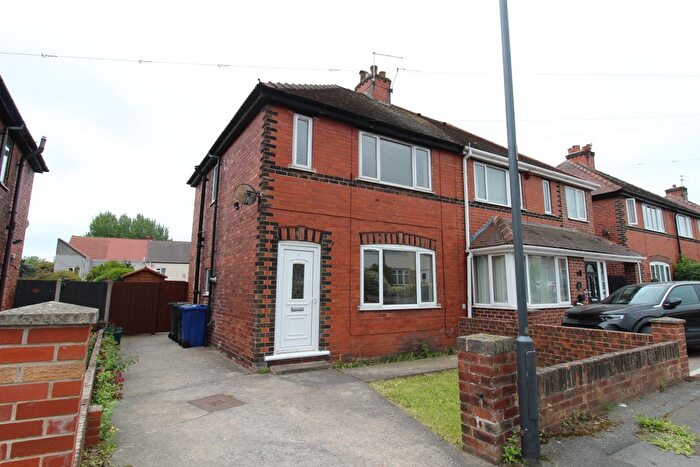 2 Bedroom Semi-Detached House To Rent In Howden Avenue, Skellow, Doncaster, DN6