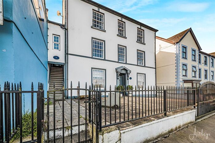 3 Bedroom Flat For Sale In Mumbles Road, Mumbles, Swansea, SA3