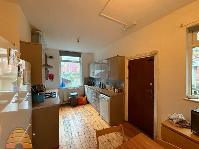 6 Bedroom Terraced House To Rent In Lausanne Road Manchester, M20