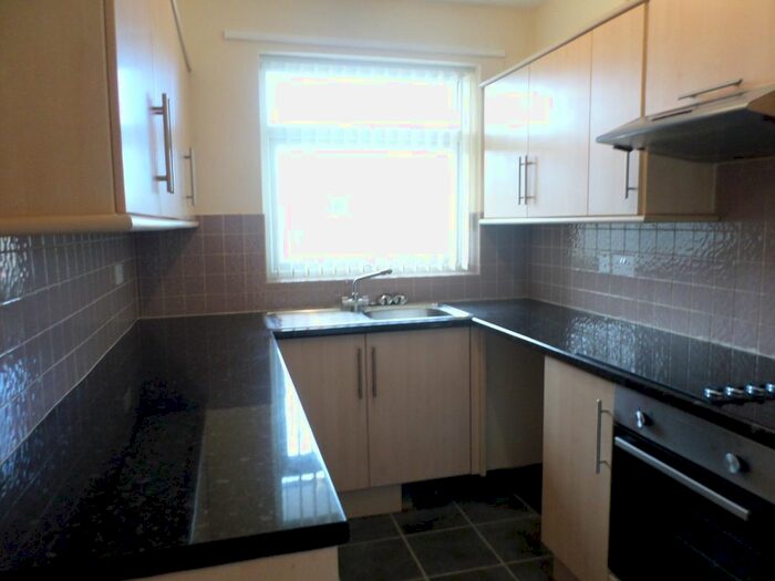 2 Bedroom Flat To Rent In Levens Drive, Heysham, LA3