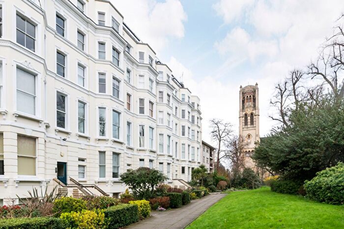 1 Bedroom Flat For Sale In Pinehurst Court, Colville Gardens, London, W11