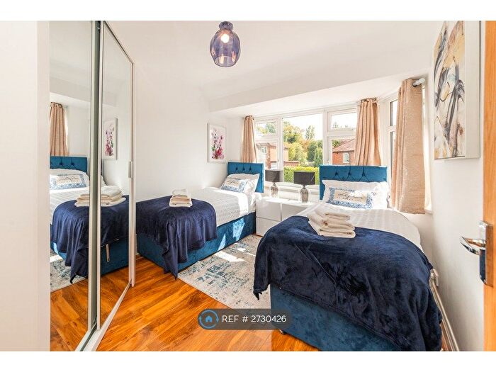 3 Bedroom Semi Detached House To Rent In Ennerdale Road, Reading, RG2