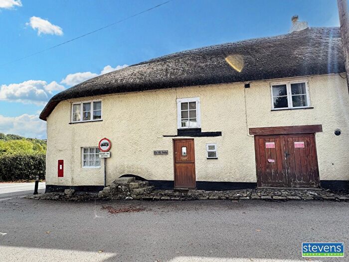 3 Bedroom Cottage For Sale In Sandy Park, Chagford, Newton Abbot, Devon, TQ13
